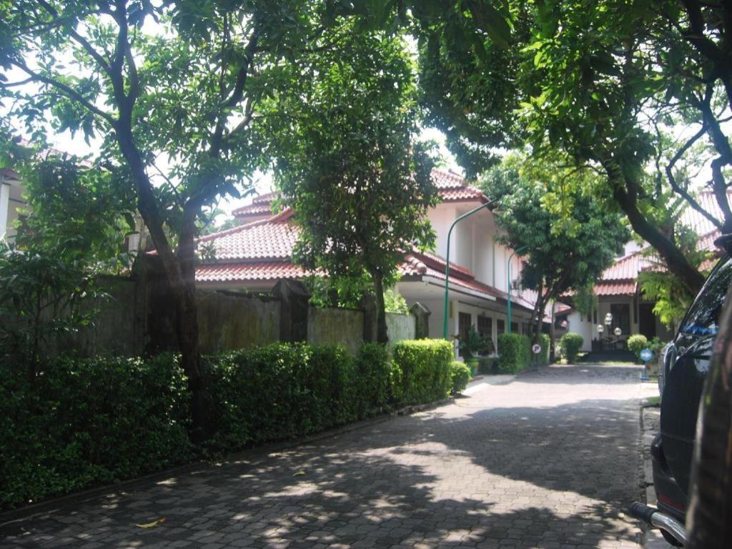 Sadinah Sahid Josodipuro Hotel Colomadu Luaran gambar